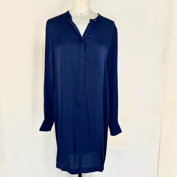 Vince Dresses & Skirts - VINCE BLUE SILK BLEND LONG SHORT SLEEVE TUNOC DRESS